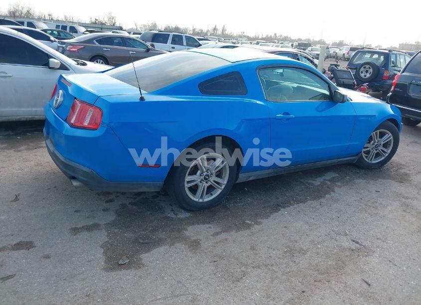 Photo 4 of 2010 Ford Mustang V6/V6 PREMIUM (VIN 1ZVBP8AN6A5128709)
