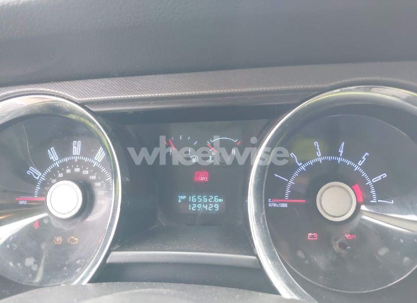 Photo 7 of 2010 Ford Mustang V6/V6 PREMIUM (VIN 1ZVBP8AN6A5128709)