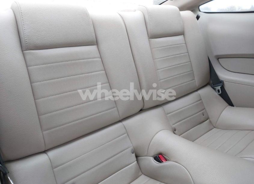 Photo 8 of 2010 Ford Mustang V6/V6 PREMIUM (VIN 1ZVBP8AN6A5176713)