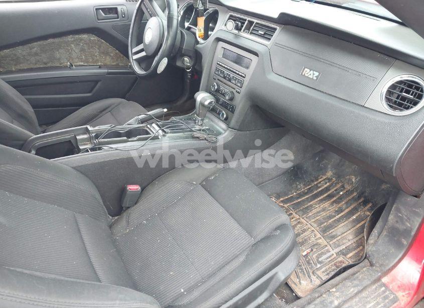 Photo 5 of 2010 Ford Mustang V6 (VIN 1ZVBP8AN6A5180616)