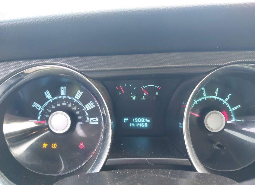 Photo 7 of 2010 Ford Mustang V6/V6 PREMIUM (VIN 1ZVBP8AN7A5175103)