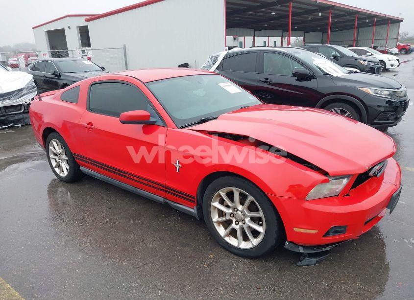 2010 Ford Mustang (VIN 1ZVBP8AN8A5129330) main photo