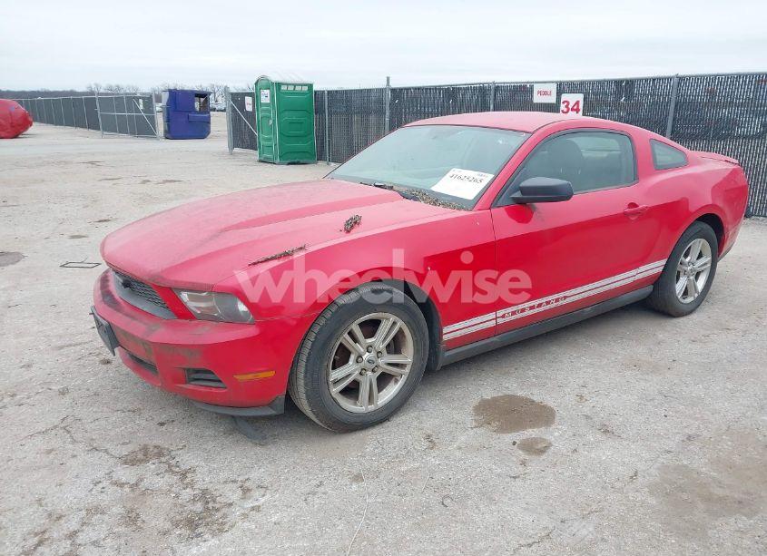 Photo 2 of 2010 Ford Mustang V6/V6 PREMIUM (VIN 1ZVBP8AN8A5153689)