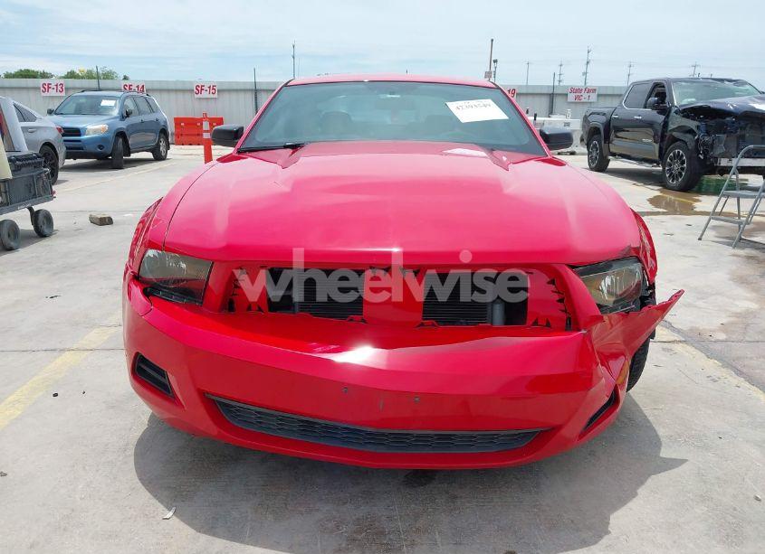 Photo 12 of 2010 Ford Mustang V6/V6 PREMIUM (VIN 1ZVBP8AN9A5176804)