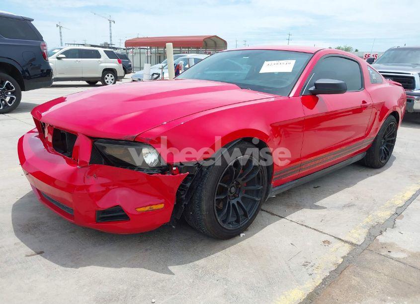 Photo 2 of 2010 Ford Mustang V6/V6 PREMIUM (VIN 1ZVBP8AN9A5176804)