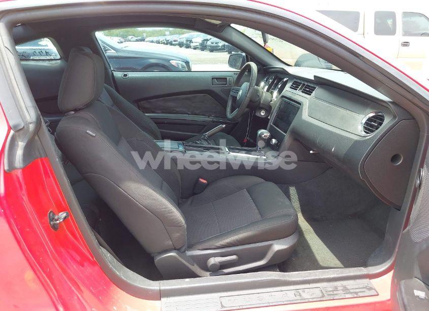 Photo 5 of 2010 Ford Mustang V6/V6 PREMIUM (VIN 1ZVBP8AN9A5176804)