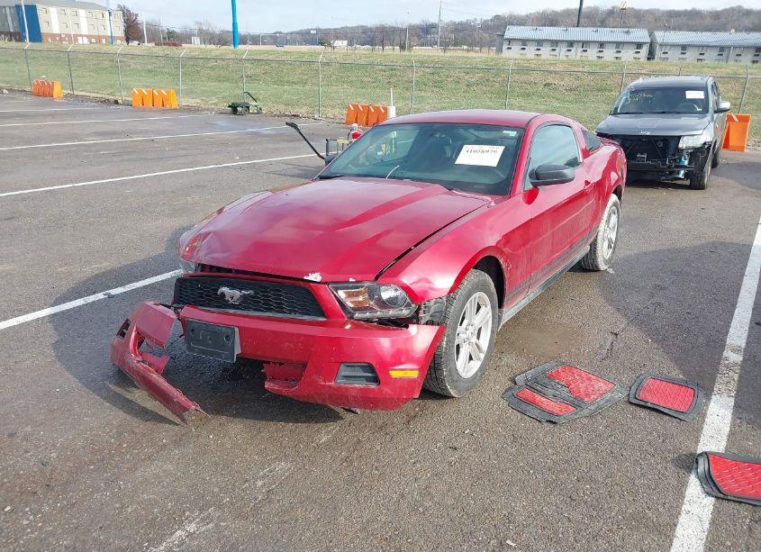 Photo 2 of 2010 Ford Mustang V6/V6 PREMIUM (VIN 1ZVBP8ANXA5152205)