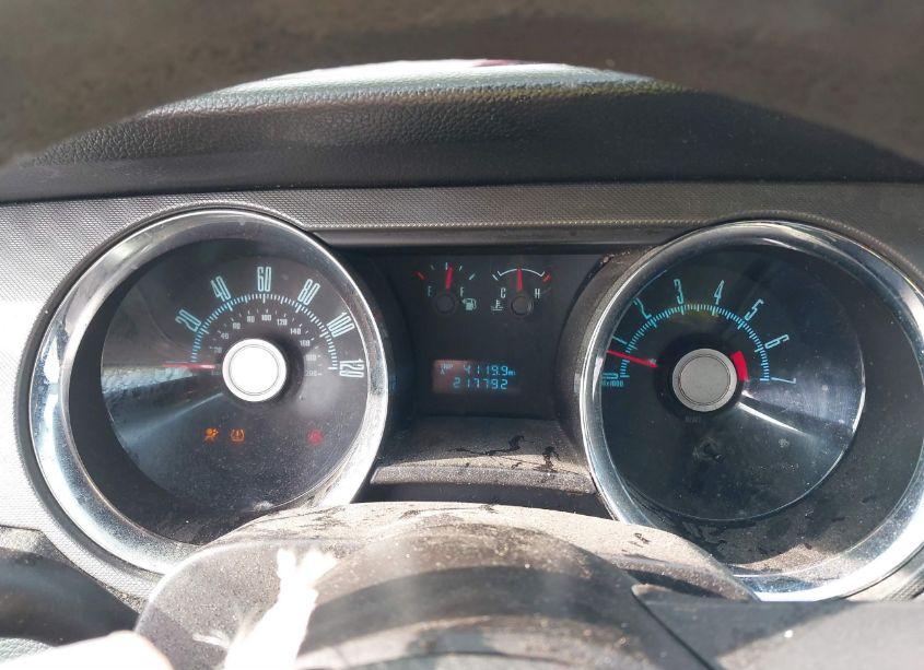 Photo 7 of 2010 Ford Mustang V6/V6 PREMIUM (VIN 1ZVBP8ANXA5152205)