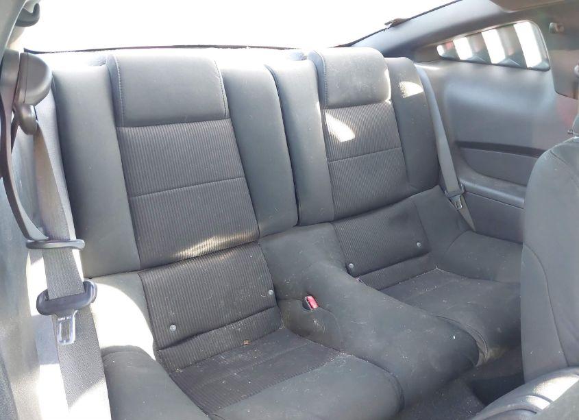 Photo 8 of 2010 Ford Mustang V6/V6 PREMIUM (VIN 1ZVBP8ANXA5152205)