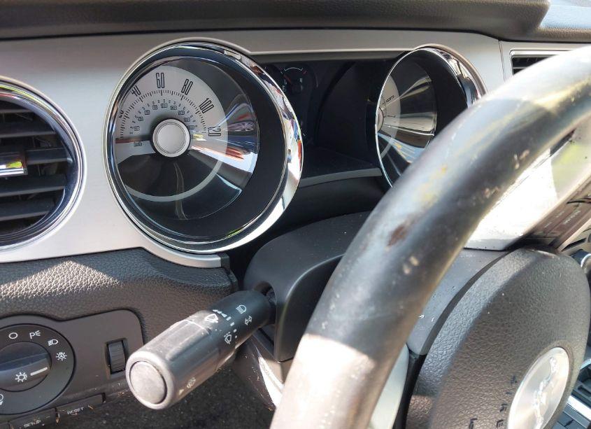 Photo 16 of 2010 Ford Mustang V6/V6 PREMIUM (VIN 1ZVBP8ANXA5155735)