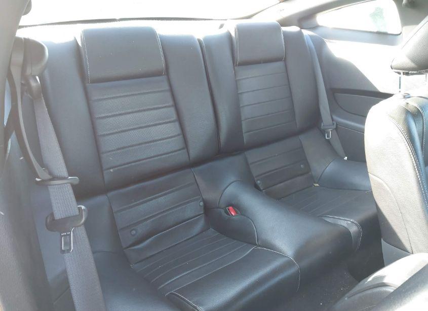 Photo 8 of 2010 Ford Mustang V6/V6 PREMIUM (VIN 1ZVBP8ANXA5173782)