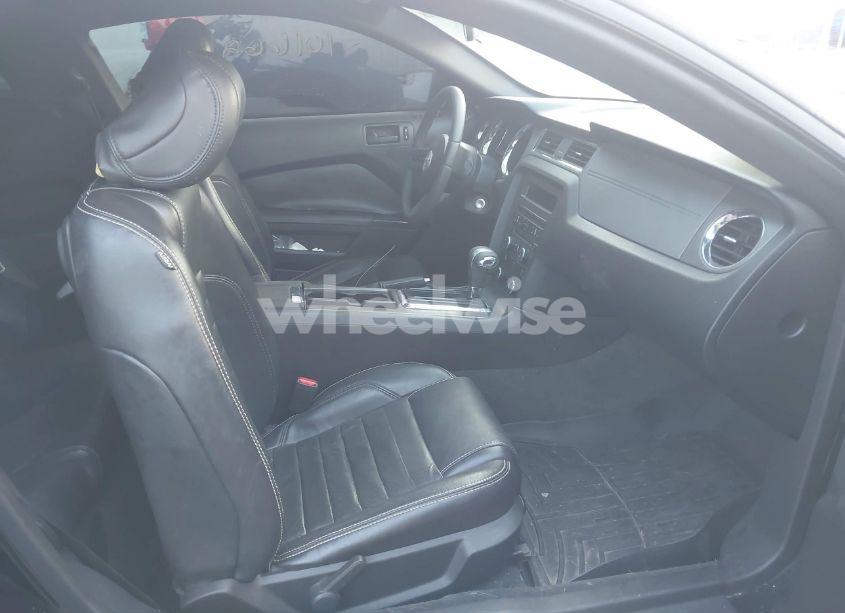 Photo 5 of 2012 Ford Mustang GT (VIN 1ZVBP8CF0C5231598)