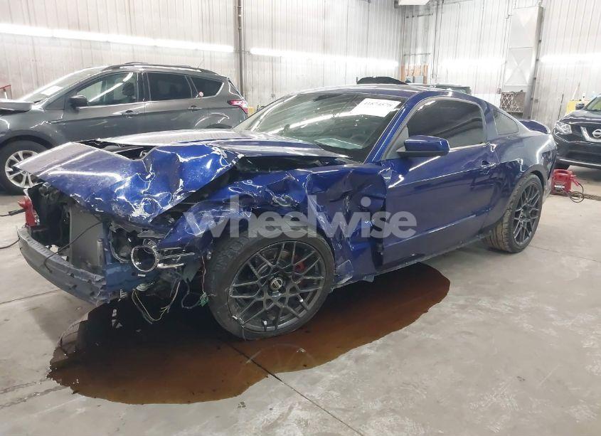 Photo 2 of 2013 Ford Mustang GT PREMIUM (VIN 1ZVBP8CF1D5284621)