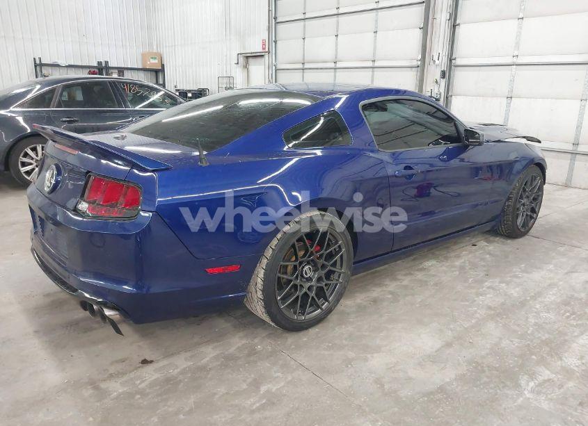 Photo 4 of 2013 Ford Mustang GT PREMIUM (VIN 1ZVBP8CF1D5284621)