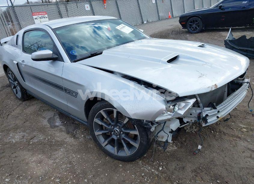 2011 Ford Mustang GT PREMIUM (VIN 1ZVBP8CF2B5132540) main photo