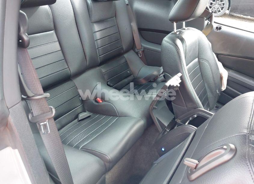 Photo 8 of 2011 Ford Mustang GT PREMIUM (VIN 1ZVBP8CF2B5132540)