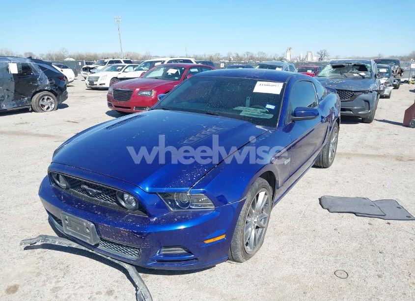 Photo 2 of 2014 Ford Mustang GT PREMIUM (VIN 1ZVBP8CF2E5334542)