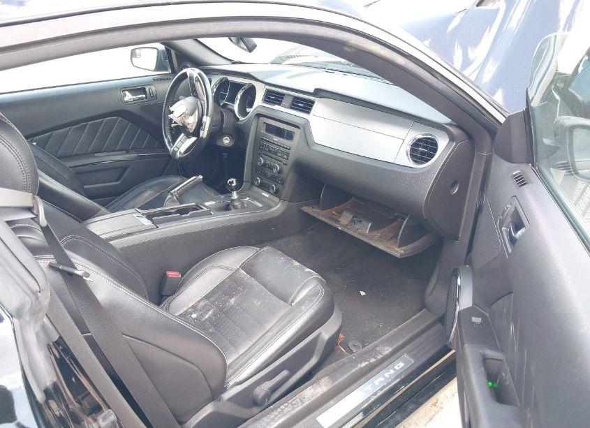 Photo 5 of 2013 Ford Mustang GT PREMIUM (VIN 1ZVBP8CF4D5200436)
