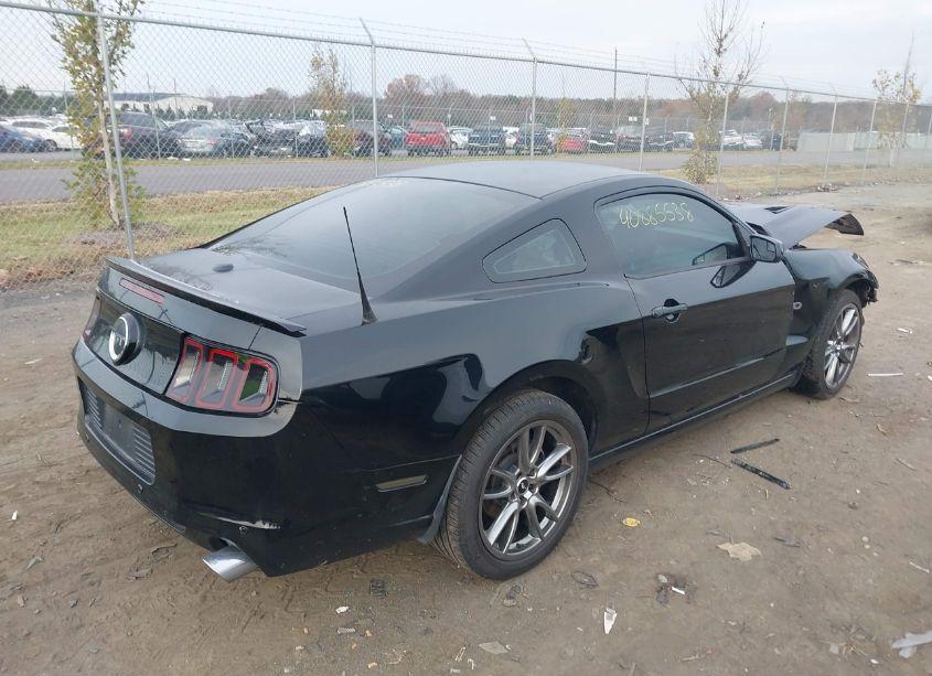 Photo 4 of 2013 Ford Mustang GT PREMIUM (VIN 1ZVBP8CF4D5238197)