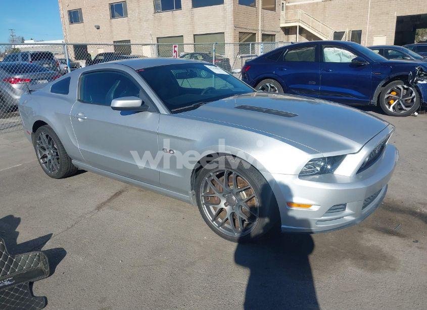 2013 Ford Mustang GT PREMIUM (VIN 1ZVBP8CF5D5255574) main photo