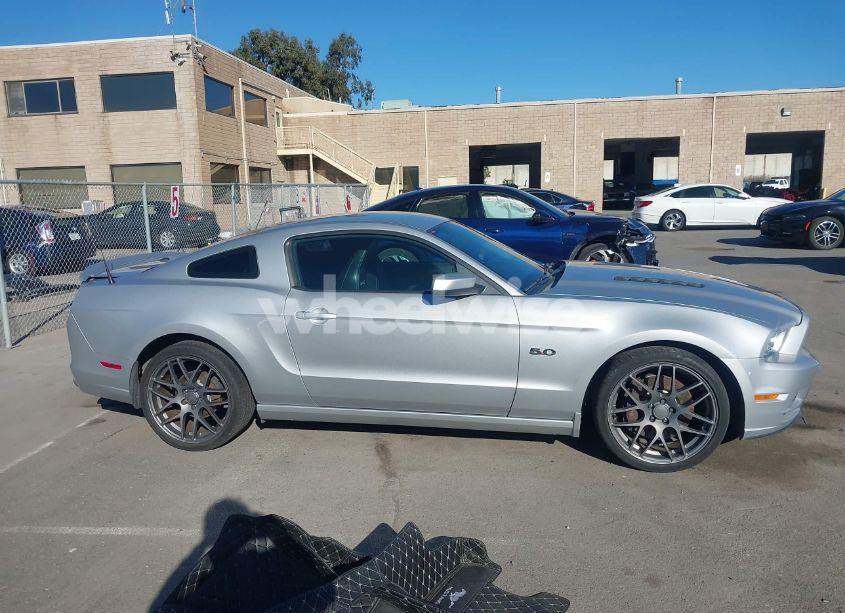 Photo 13 of 2013 Ford Mustang GT PREMIUM (VIN 1ZVBP8CF5D5255574)