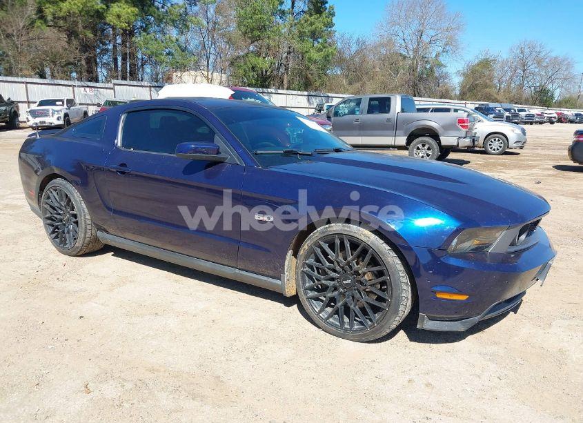 2011 Ford Mustang GT PREMIUM (VIN 1ZVBP8CF6B5138180) main photo