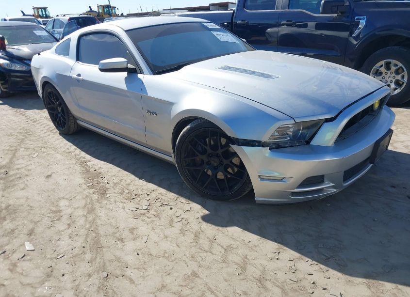 2013 Ford Mustang GT (VIN 1ZVBP8CF6D5200714) main photo
