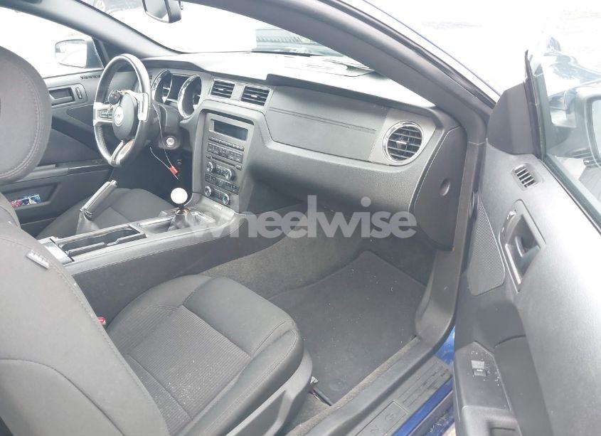 Photo 5 of 2014 Ford Mustang GT (VIN 1ZVBP8CF6E5283319)