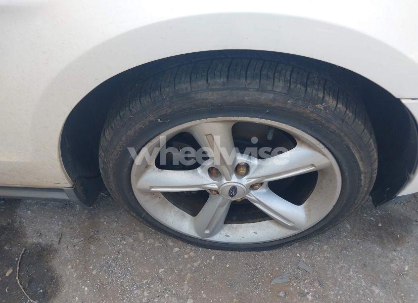 Photo 12 of 2011 Ford Mustang GT (VIN 1ZVBP8CF7B5130783)