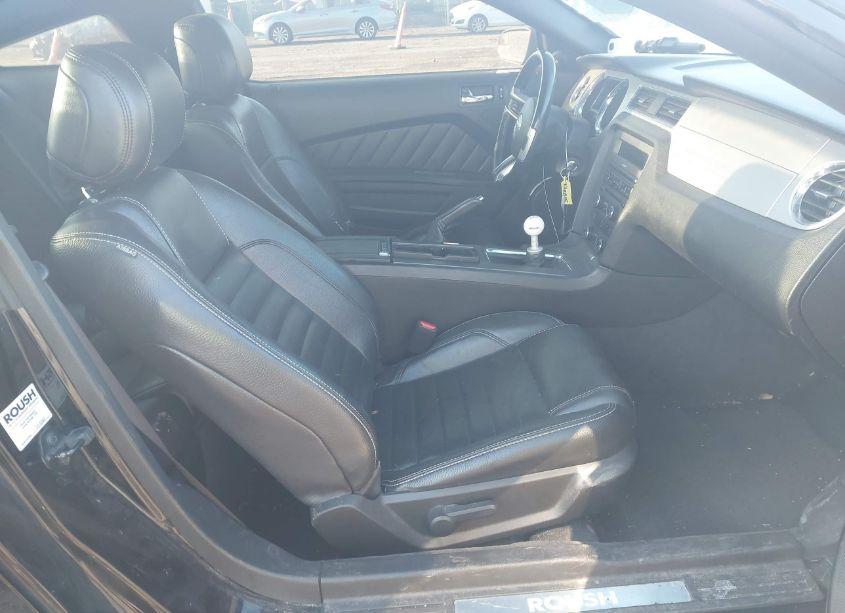 Photo 5 of 2011 Ford Mustang GT PREMIUM (VIN 1ZVBP8CF8B5150590)