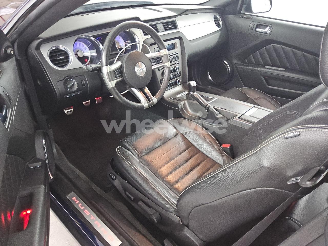 Photo 8 of 2011 FORD MUSTANG GT (VIN 1ZVBP8CF8B5160617)