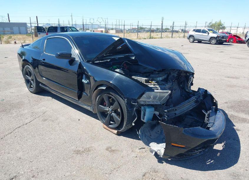 2014 Ford Mustang GT PREMIUM (VIN 1ZVBP8CF8E5207858) main photo