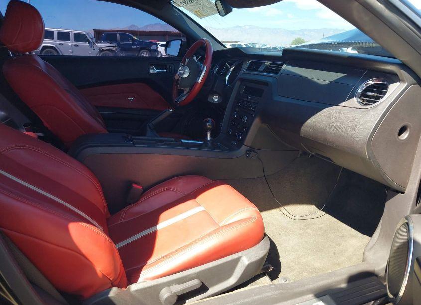 Photo 5 of 2014 Ford Mustang GT PREMIUM (VIN 1ZVBP8CF8E5207858)