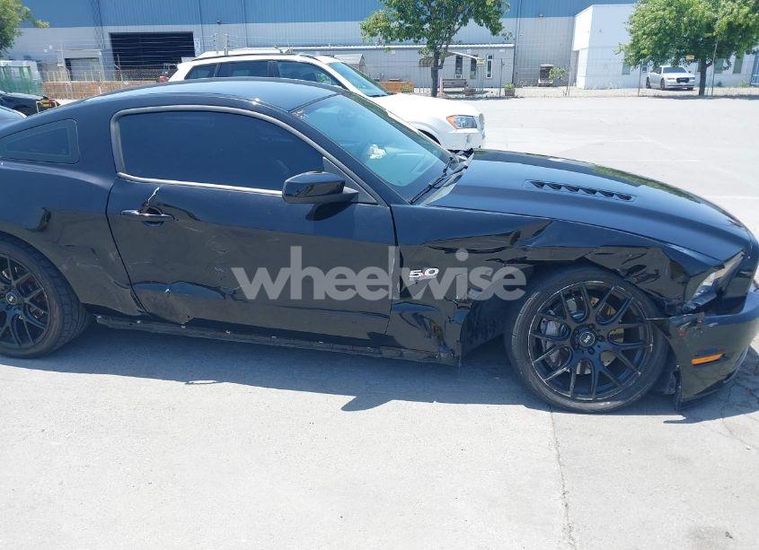 Photo 6 of 2014 Ford Mustang GT PREMIUM (VIN 1ZVBP8CF8E5296735)