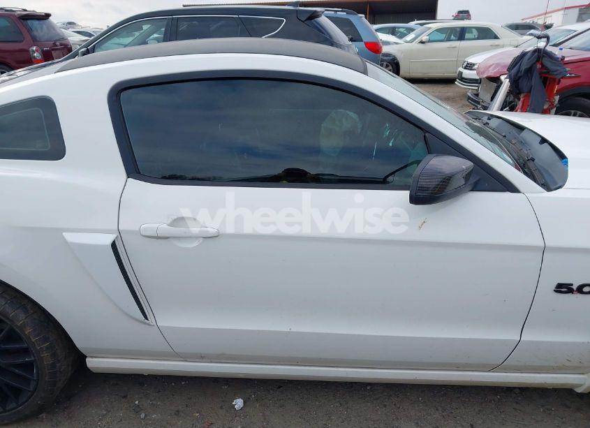 Photo 13 of 2013 Ford Mustang GT PREMIUM (VIN 1ZVBP8CF9D5230824)