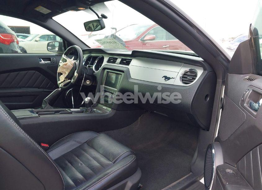 Photo 5 of 2013 Ford Mustang GT PREMIUM (VIN 1ZVBP8CF9D5230824)