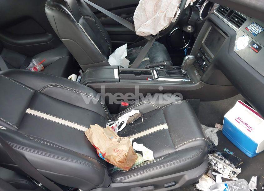 Photo 5 of 2013 Ford Mustang GT PREMIUM (VIN 1ZVBP8CF9D5233318)