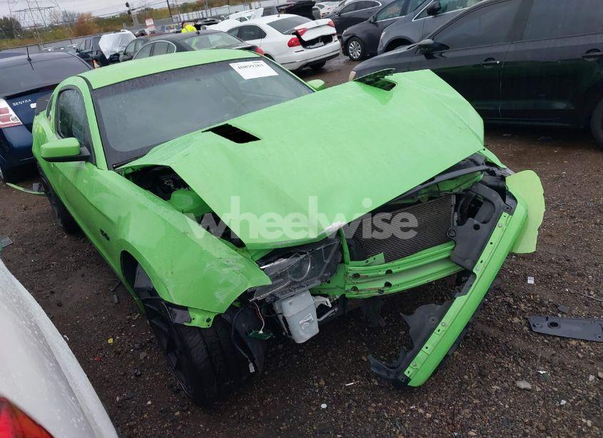 2014 Ford Mustang GT PREMIUM (VIN 1ZVBP8CF9E5204130) main photo