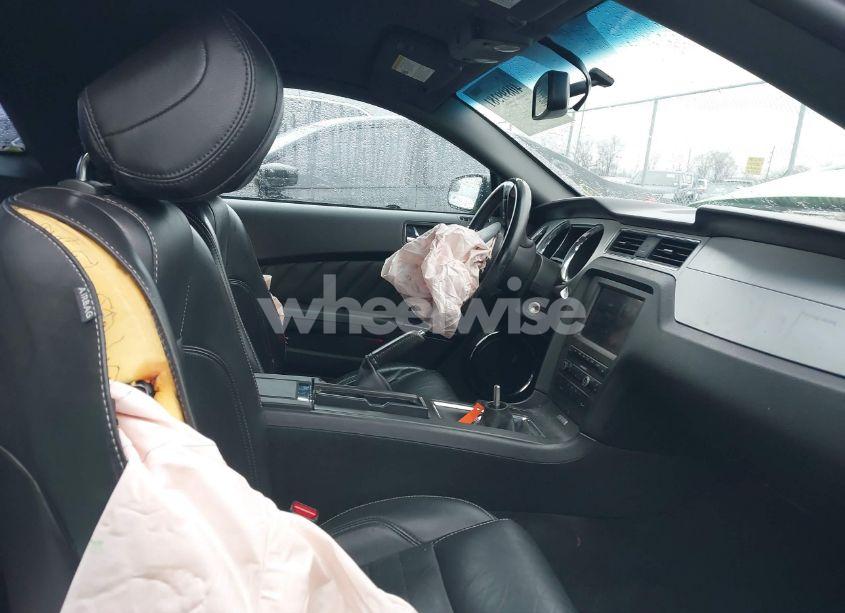 Photo 5 of 2014 Ford Mustang GT PREMIUM (VIN 1ZVBP8CF9E5204130)