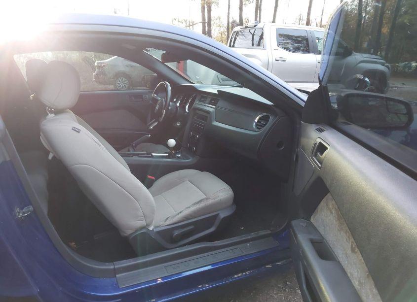 Photo 5 of 2013 Ford Mustang GT (VIN 1ZVBP8CFXD5263086)