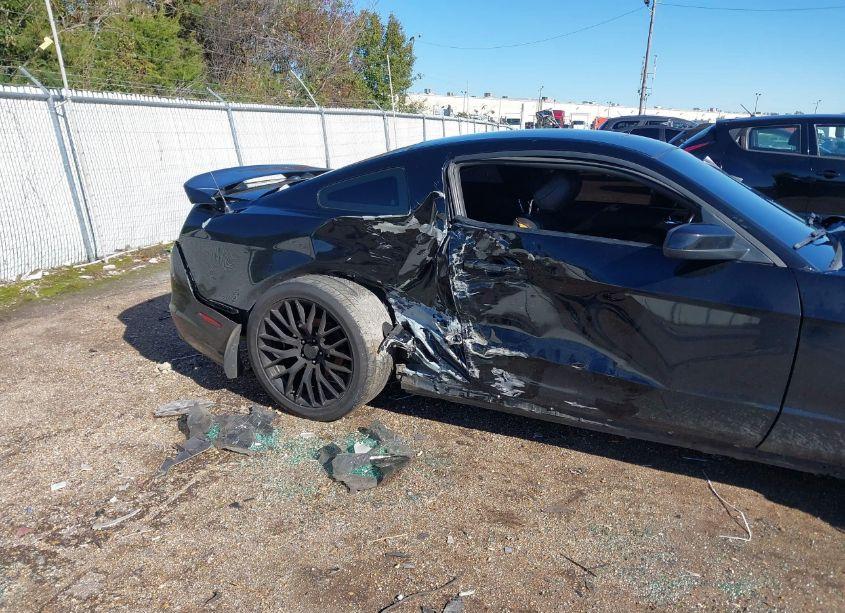 Photo 2 of 2013 Ford Mustang GT PREMIUM (VIN 1ZVBP8CFXD5271317)