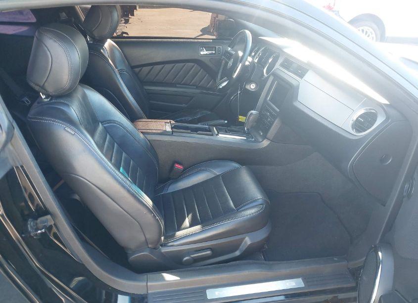 Photo 5 of 2014 Ford Mustang GT PREMIUM (VIN 1ZVBP8CFXE5304026)