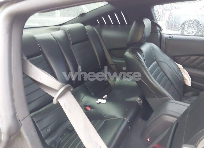 Photo 8 of 2010 Ford Mustang GT/GT PREMIUM (VIN 1ZVBP8CH0A5121729)