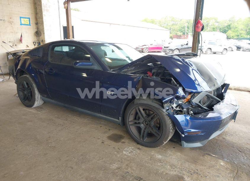 2010 Ford Mustang GT/GT PREMIUM (VIN 1ZVBP8CH0A5173121) main photo
