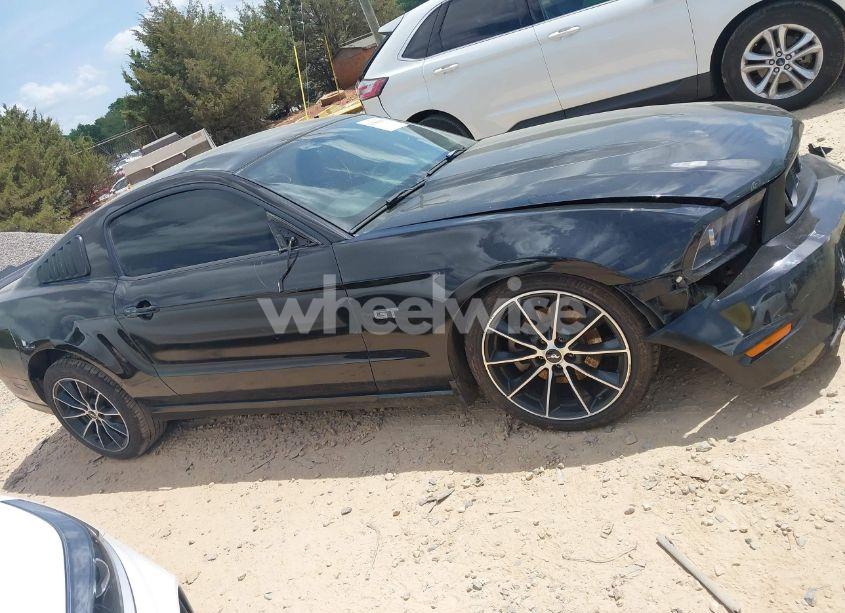 Photo 13 of 2010 Ford Mustang GT/GT PREMIUM (VIN 1ZVBP8CH2A5118802)