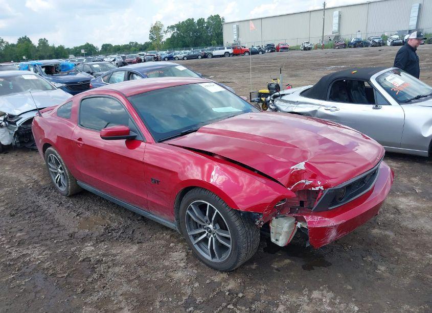 2010 Ford Mustang GT/GT PREMIUM (VIN 1ZVBP8CH3A5120820) main photo