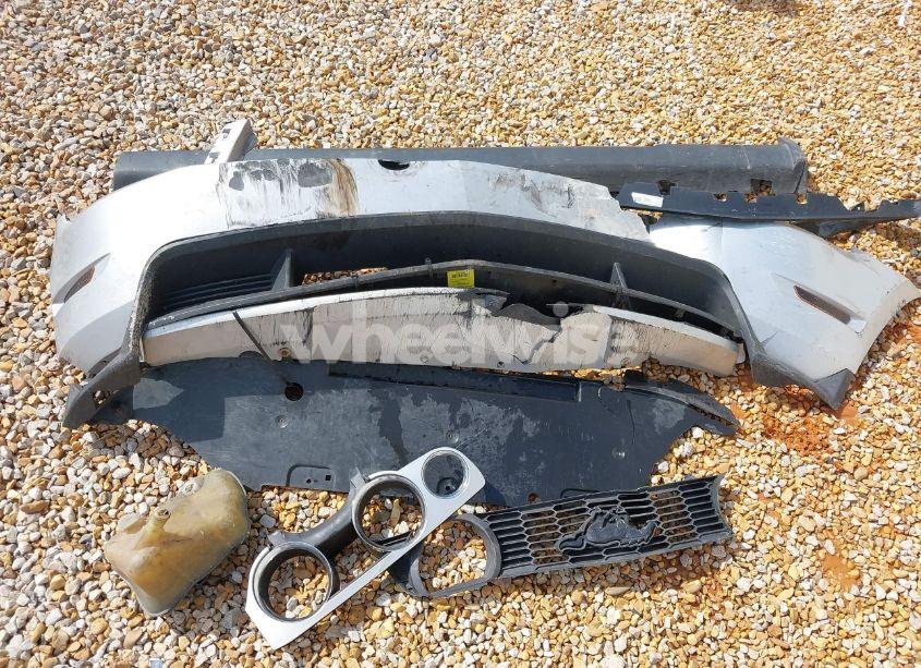 Photo 12 of 2010 Ford Mustang GT/GT PREMIUM (VIN 1ZVBP8CH7A5160740)