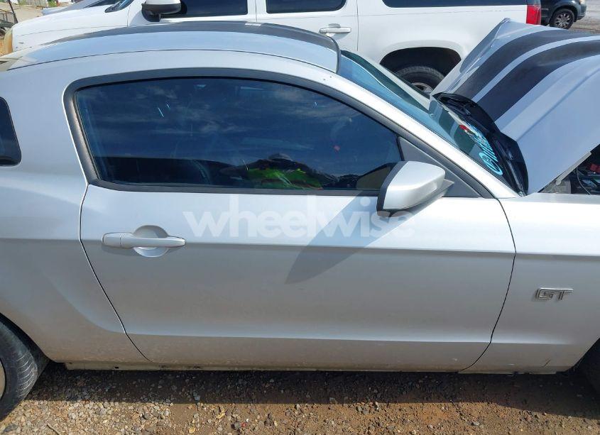 Photo 14 of 2010 Ford Mustang GT/GT PREMIUM (VIN 1ZVBP8CH7A5160740)