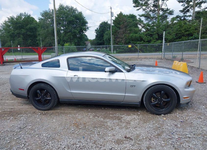 Photo 13 of 2010 Ford Mustang GT/GT PREMIUM (VIN 1ZVBP8CH7A5181037)