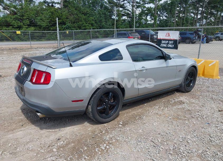 Photo 4 of 2010 Ford Mustang GT/GT PREMIUM (VIN 1ZVBP8CH7A5181037)